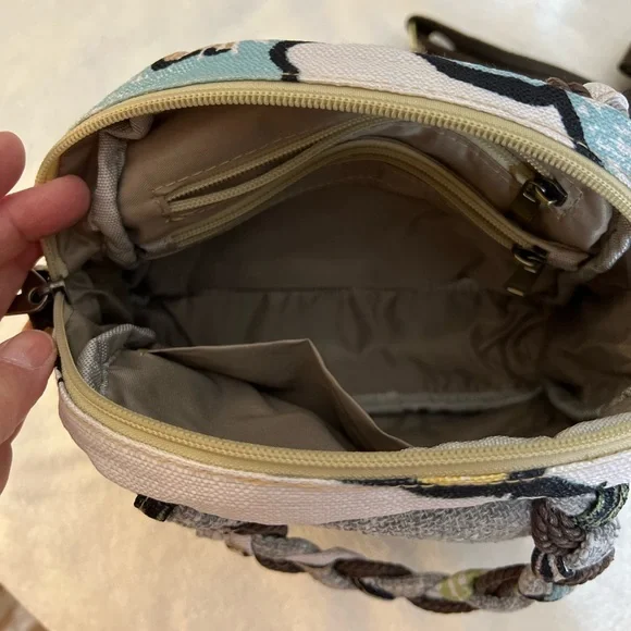 Boho Crossbody Bag Stylish Flower Design - Picture 10 of 13